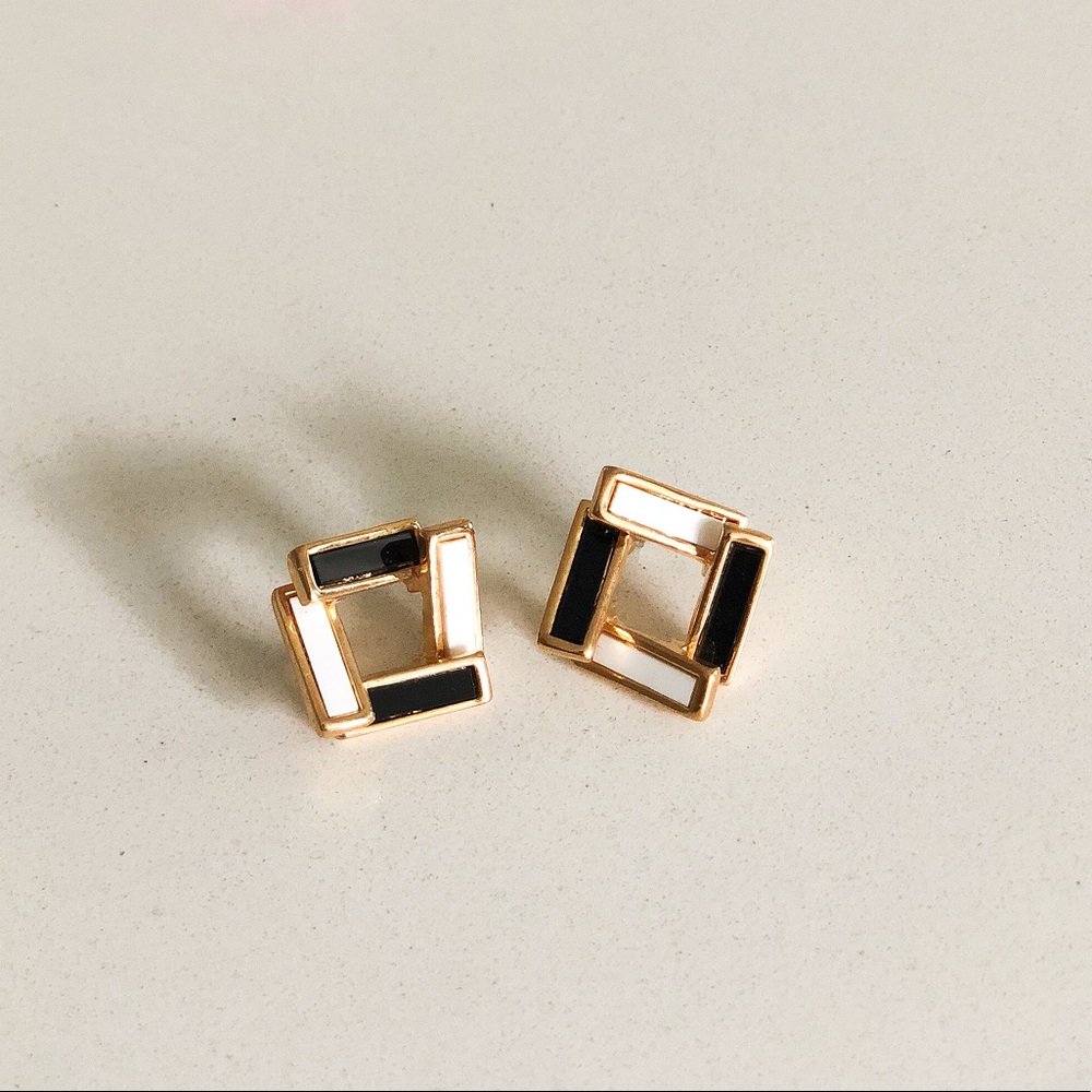 Vintage black and white gold plated earrings
